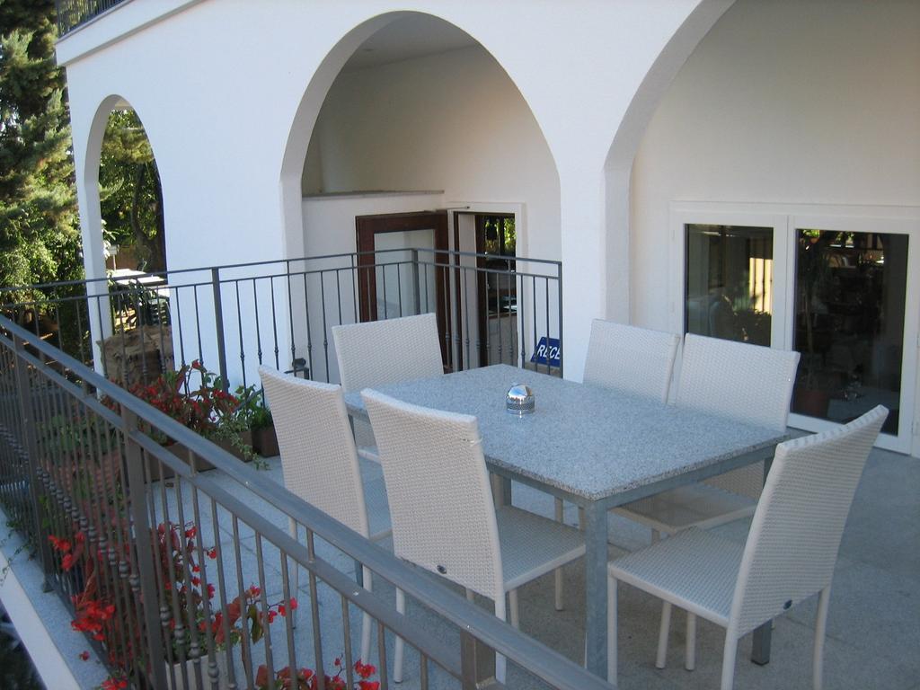Motel Le Leman Commugny Bagian luar foto